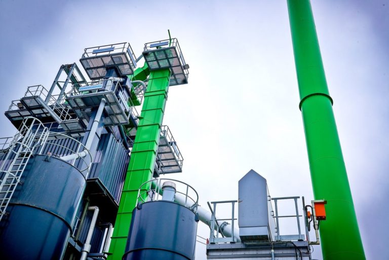 Bestil et asfalt firma til at komme forbi en dag